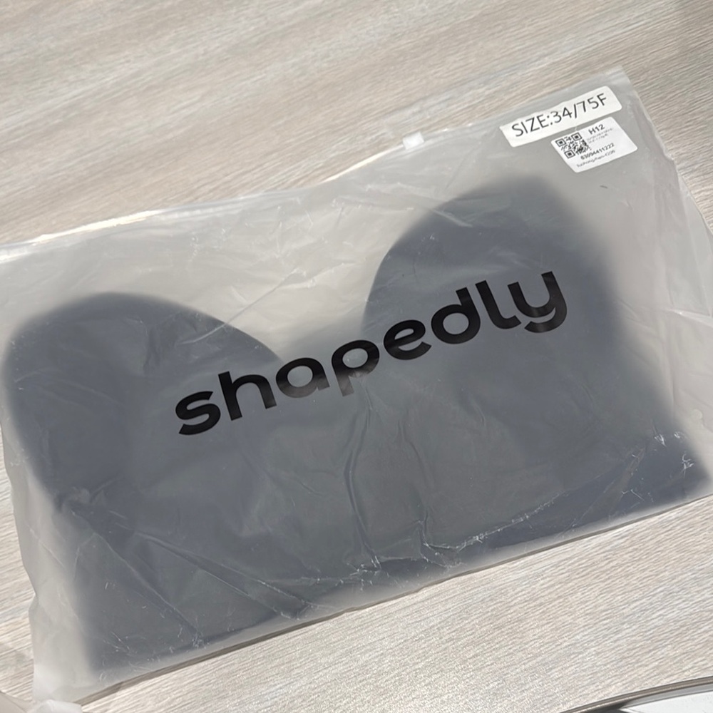 Shapedly Black Bra